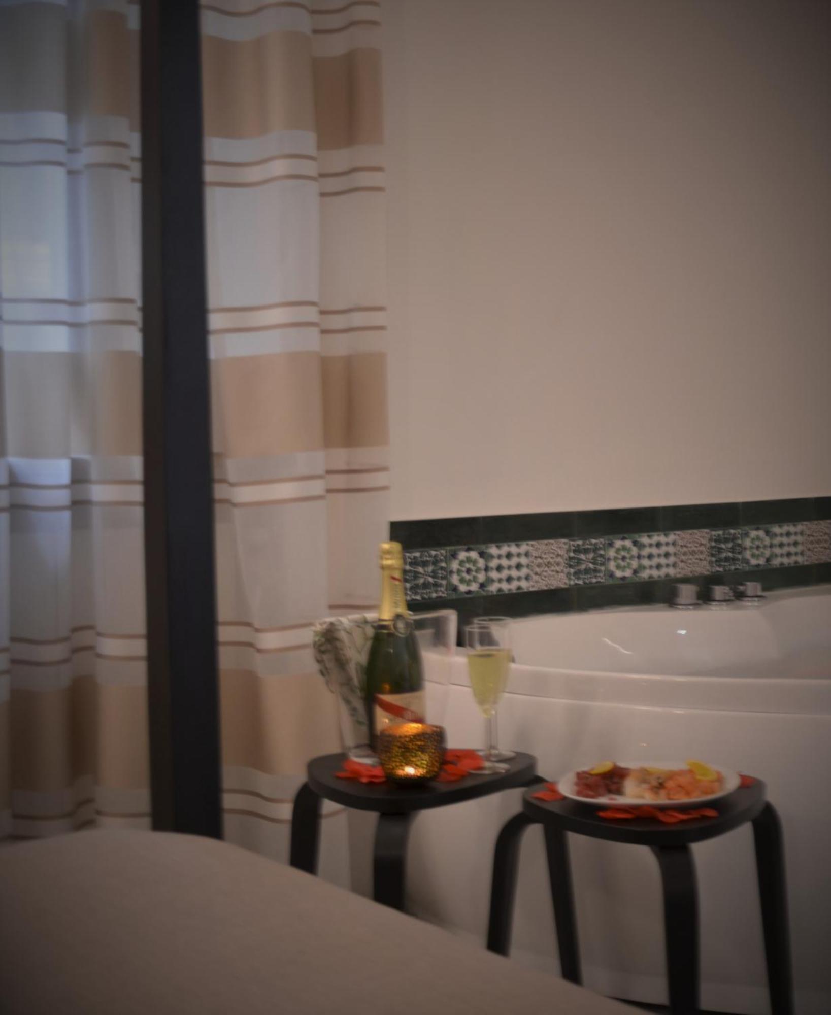 The Court Suites & Spa 타란토 외부 사진